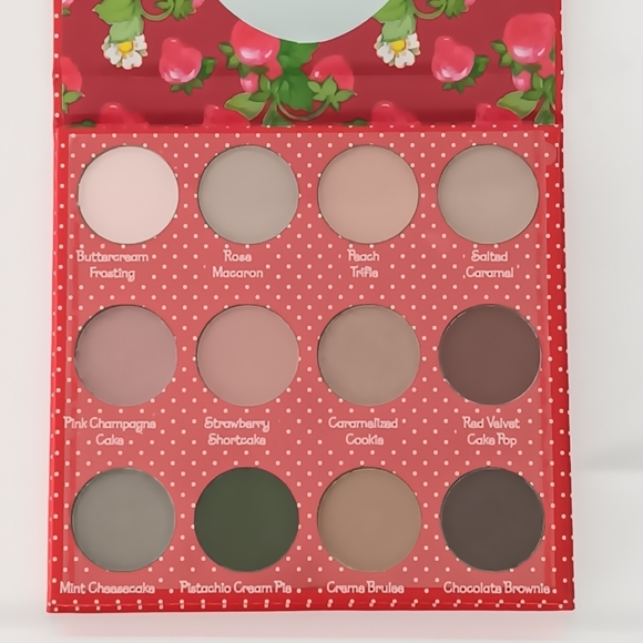 New Strawberry Shortcake Eyeshadow Palette Mirror 12 Colors .47oz Flip-top Cover - Picture 6 of 7